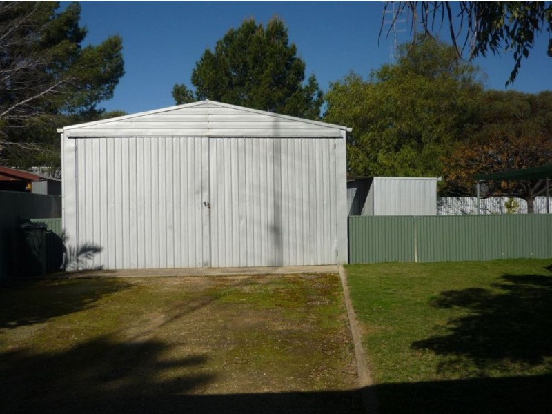 6 Moontana Avenue, Moonta Bay SA 5558