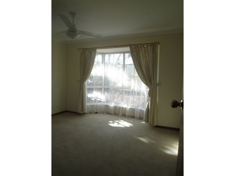 2 Clayton Street, Moonta Bay SA 5558