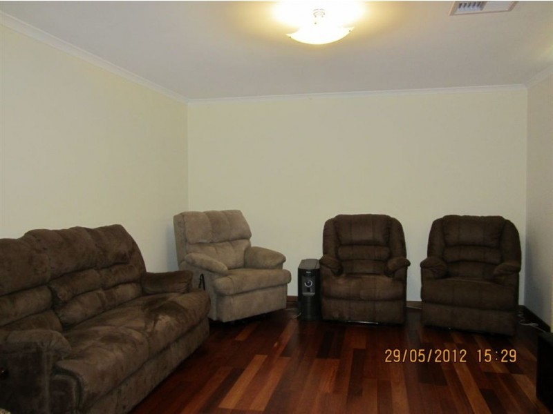 4 Andrews Street, Moonta Bay SA 5558