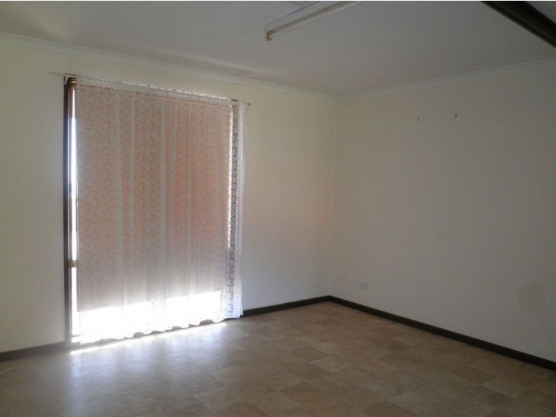 4 Emu Street, Wallaroo SA 5556