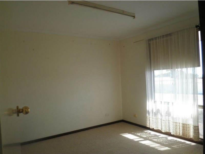 4 Emu Street, Wallaroo SA 5556