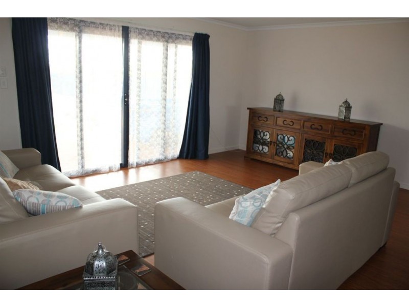 35 North Terrace, Moonta Bay SA 5558