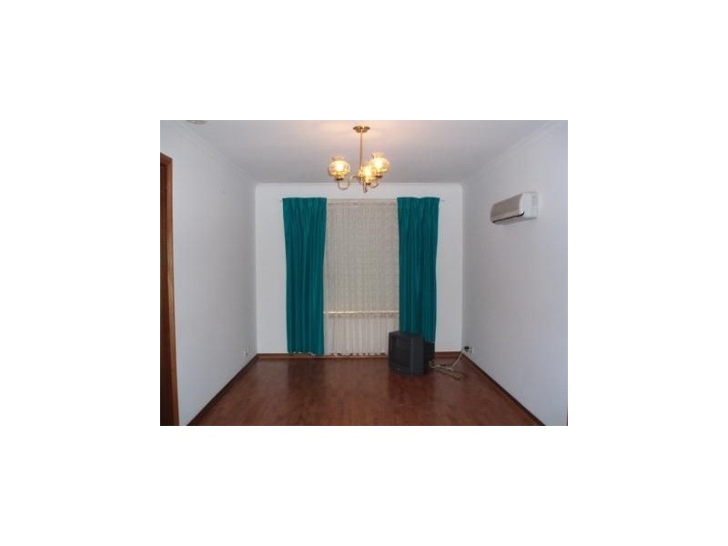 9 Gilmore Cresent, Wallaroo SA 5556