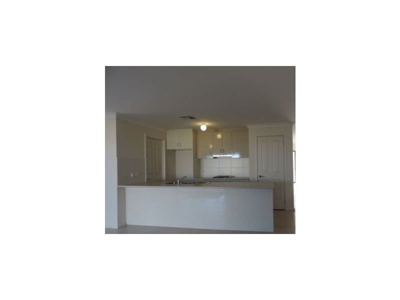 10 Investigator Blvd, Wallaroo SA 5556