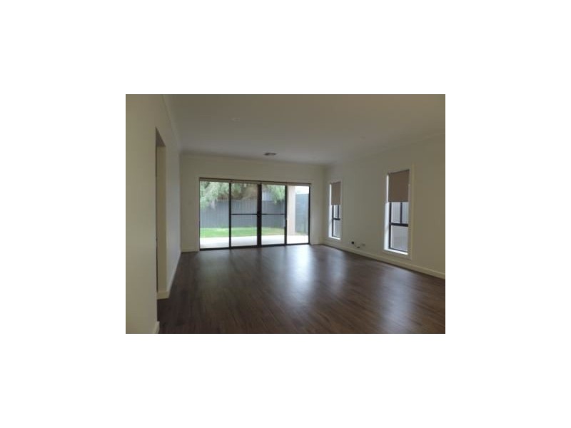 17 Schroeder St, Wallaroo SA 5556