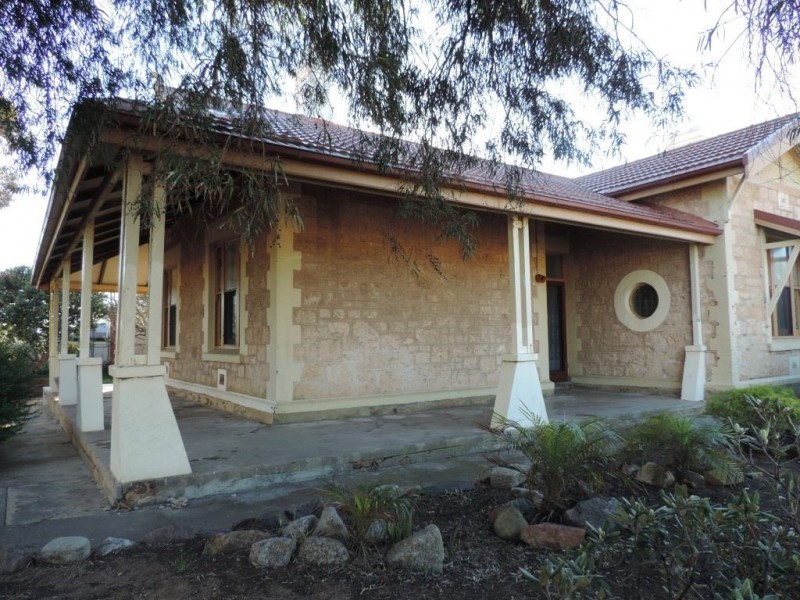 11 Hughes Street, Wallaroo SA 5556