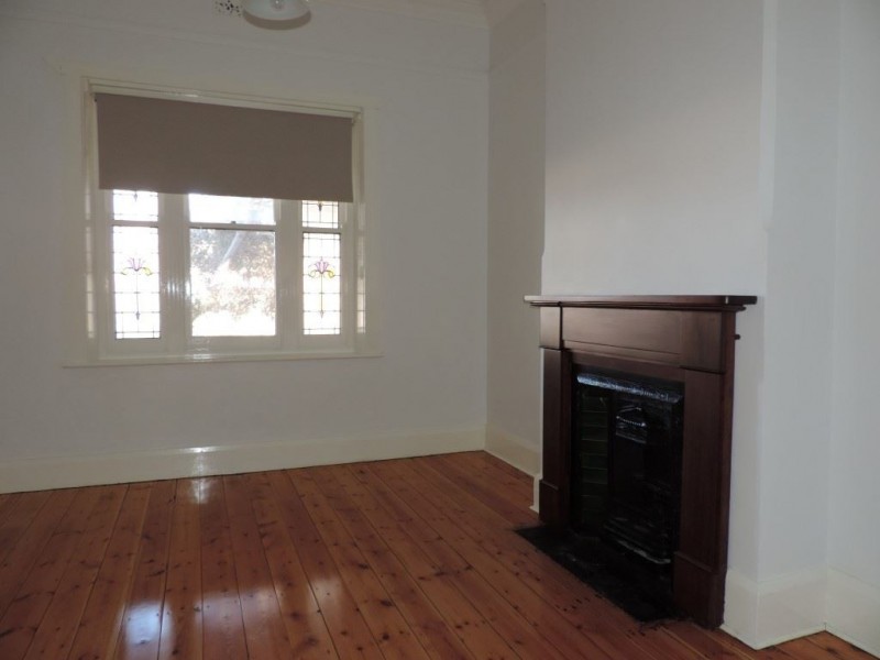 11 Hughes Street, Wallaroo SA 5556