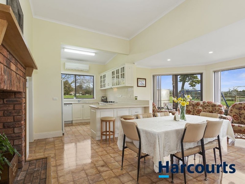 290 Darnum Allambee Road, Cloverlea VIC 3822
