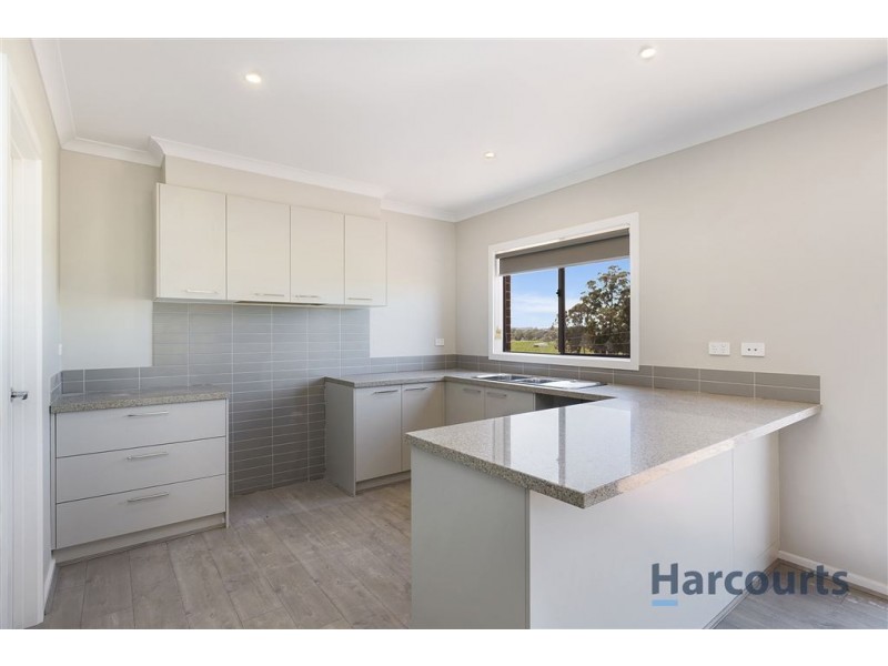 12 Maidenhair Drive, Warragul VIC 3820