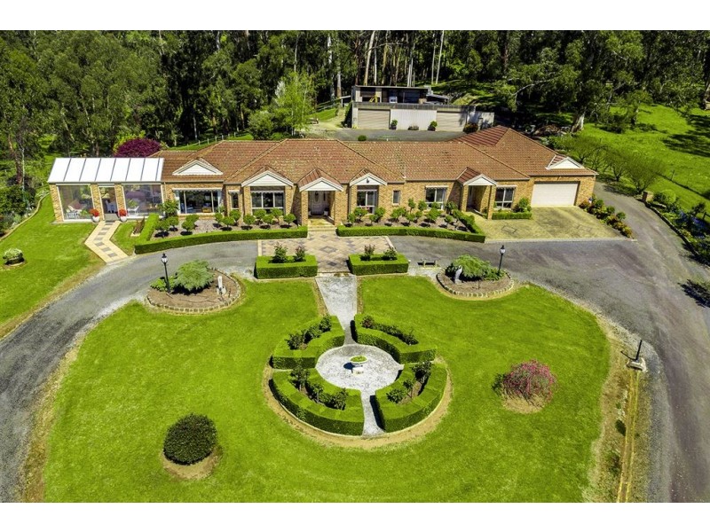 8 McIntyre Road, Yarragon VIC 3823