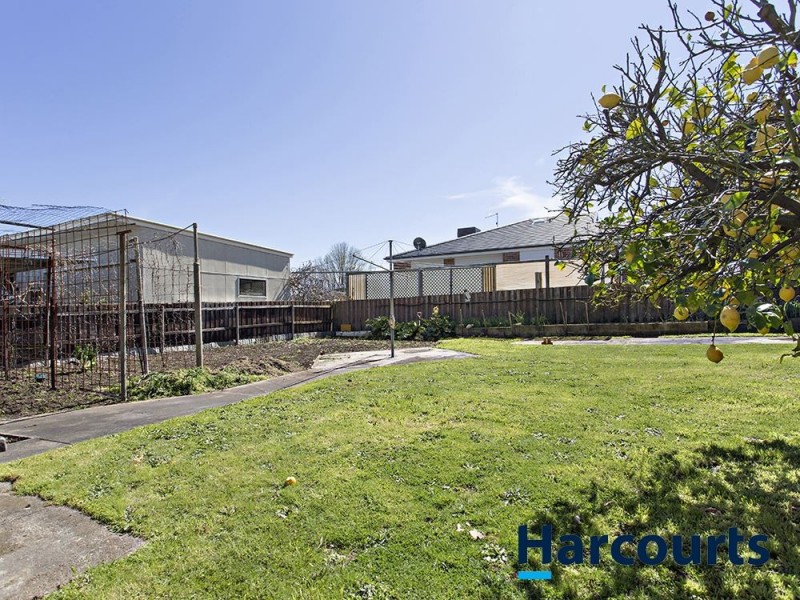11 Rangeview Street, Warragul VIC 3820