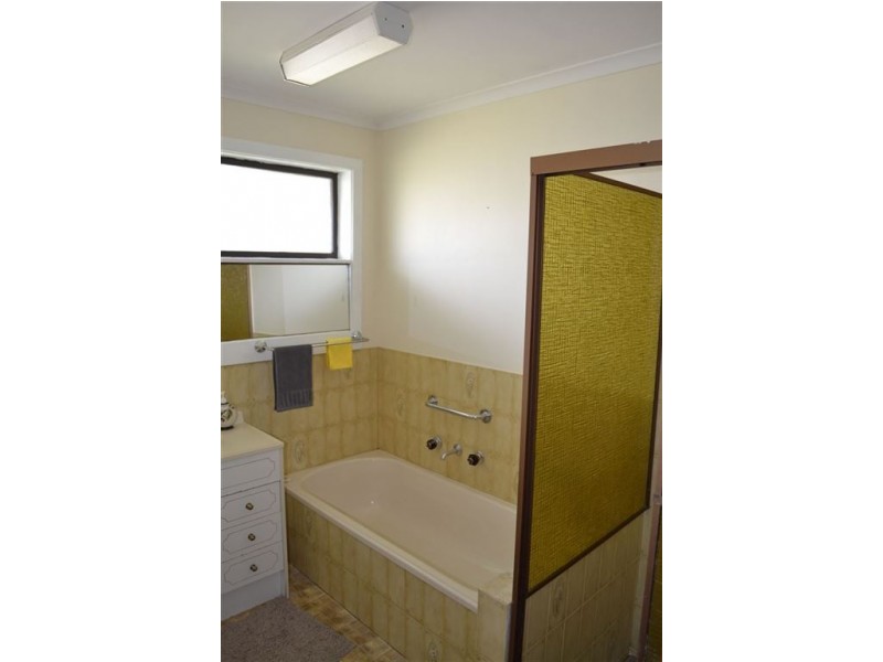 2/128 Victoria Street, Warragul VIC 3820