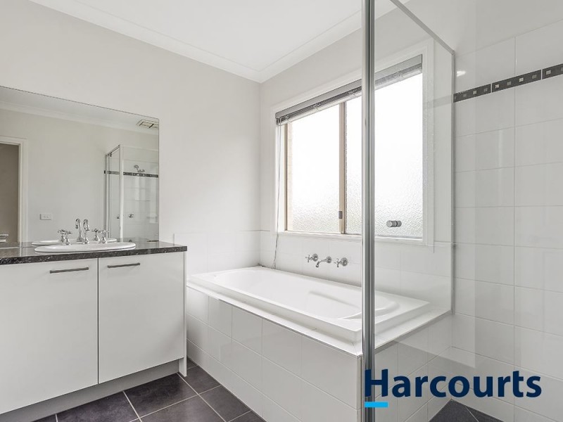 26 Montrose Street, Warragul VIC 3820