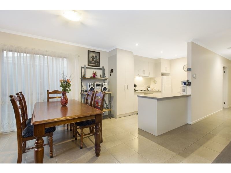 25 Kimberley Grove, Pakenham VIC 3810