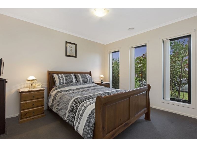 25 Kimberley Grove, Pakenham VIC 3810