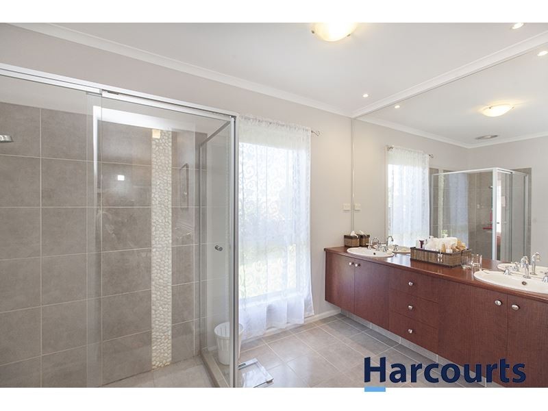 4 Deakin Court, Warragul VIC 3820