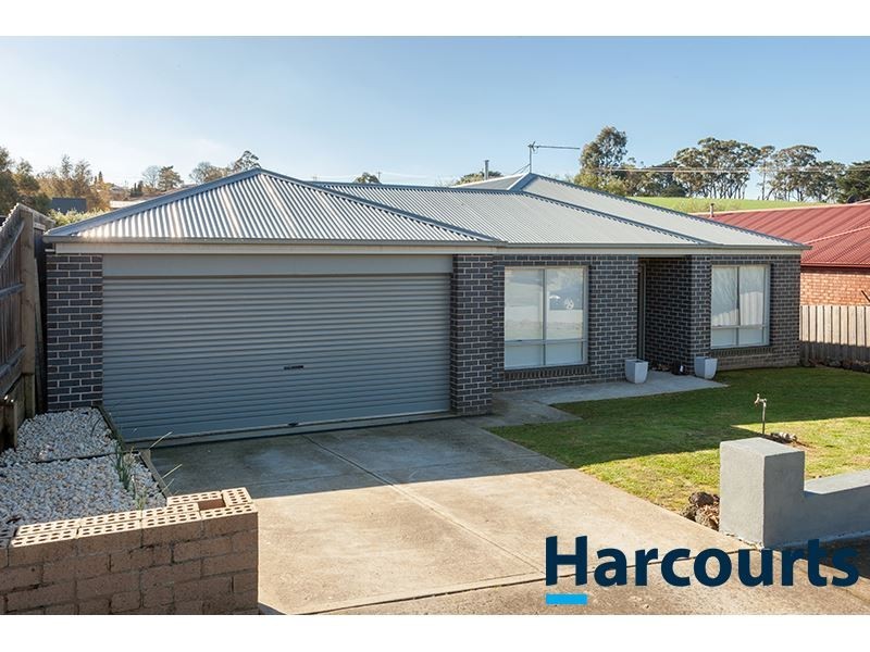 19 Tobruk Street, Warragul VIC 3820