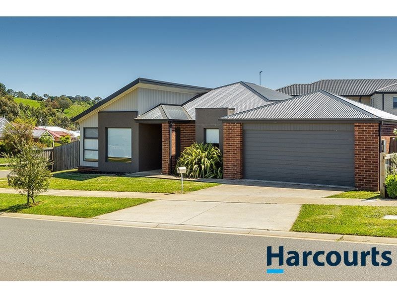 14 Kensington Drive, Warragul VIC 3820