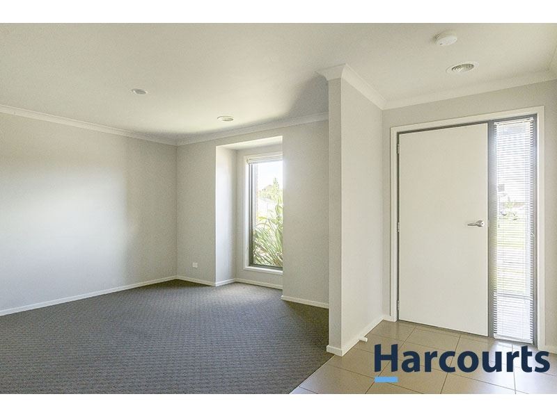 14 Kensington Drive, Warragul VIC 3820