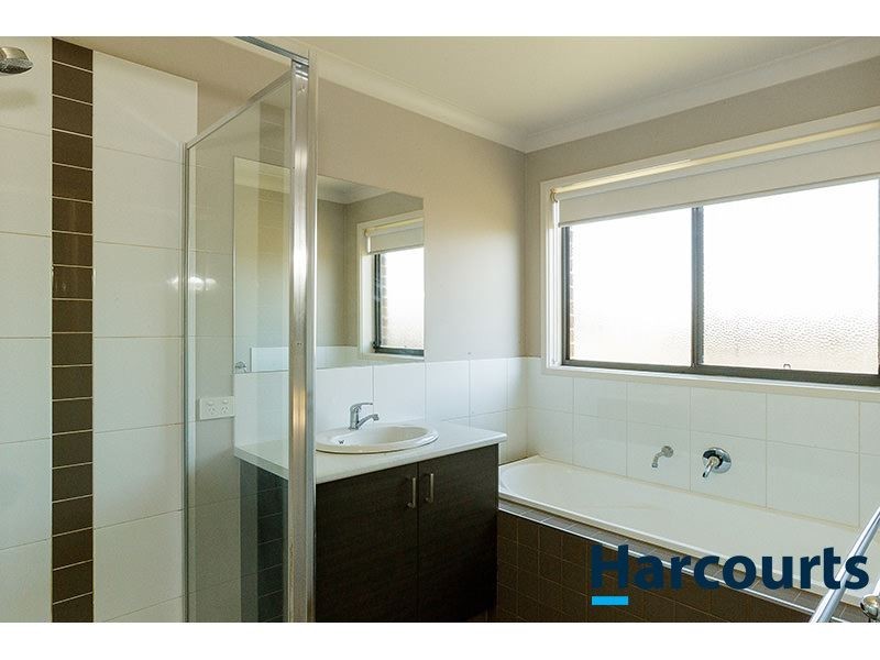 14 Kensington Drive, Warragul VIC 3820