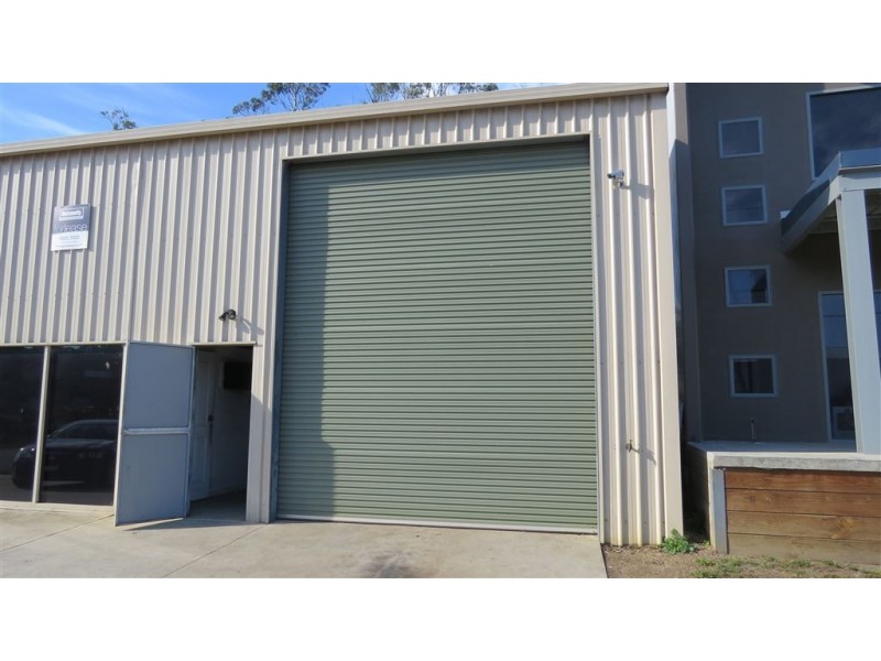 4/1 Darcan Way, Drouin VIC 3818