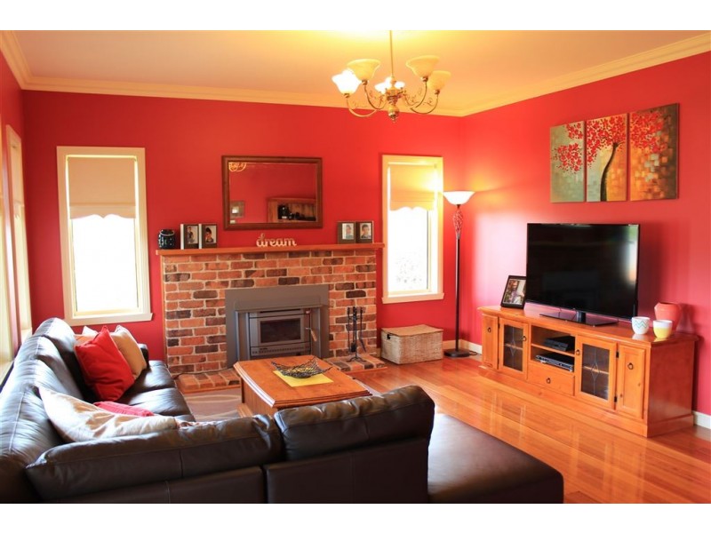 4 McMillan Drive, Warragul VIC 3820