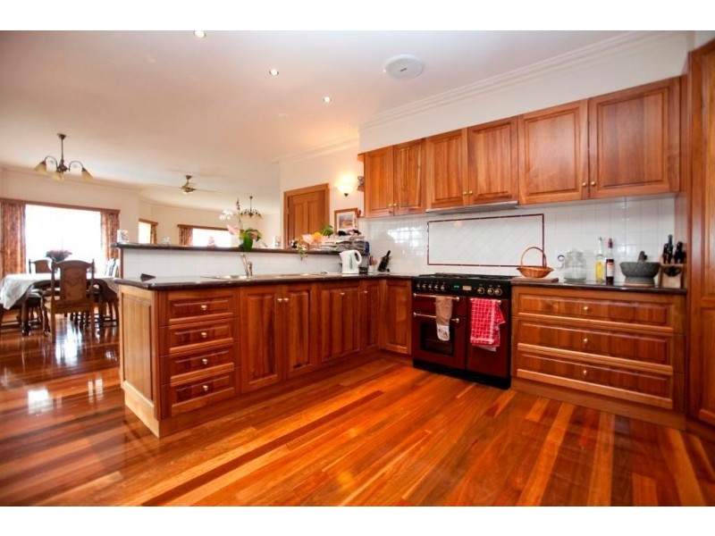 15 Nicolas Court, Warragul VIC 3820