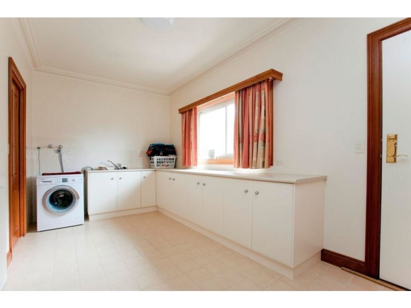 15 Nicolas Court, Warragul VIC 3820