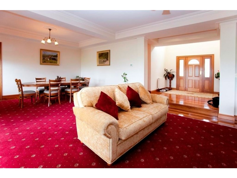 15 Nicolas Court, Warragul VIC 3820