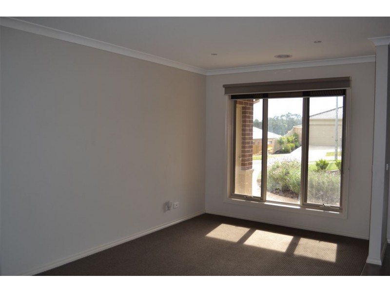 14 Todman Street, Drouin VIC 3818