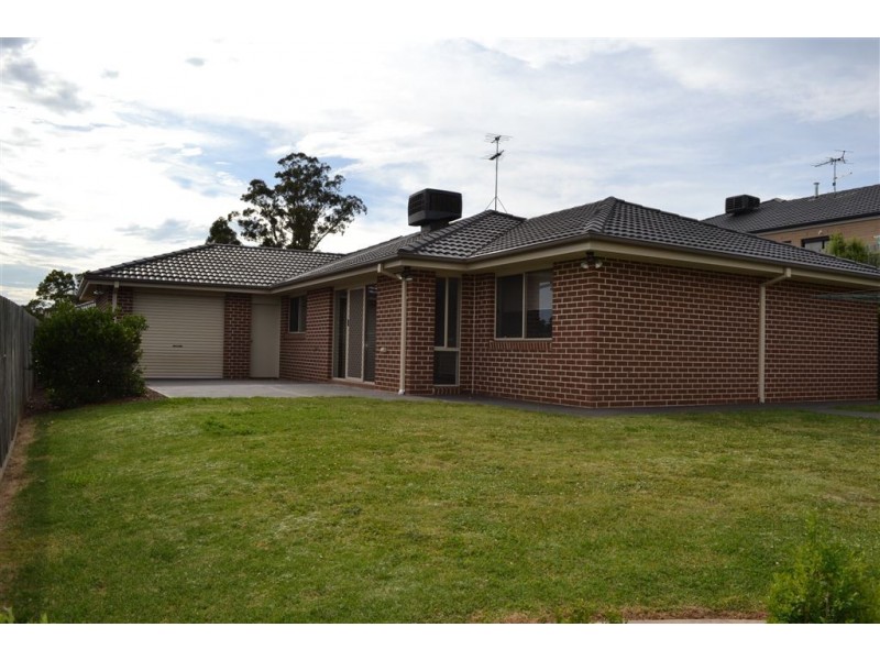 14 Todman Street, Drouin VIC 3818