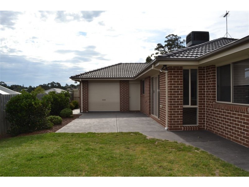 14 Todman Street, Drouin VIC 3818