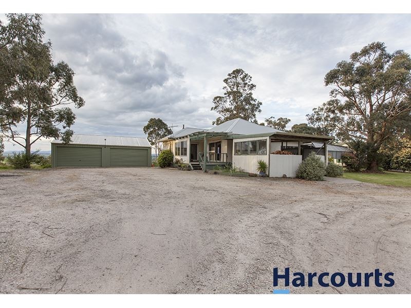 37 Cemetery Road, Trafalgar East VIC 3824