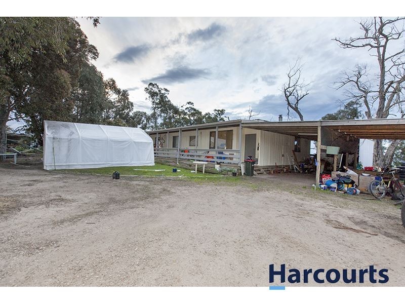 37 Cemetery Road, Trafalgar East VIC 3824