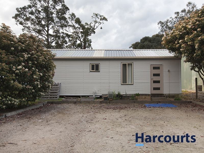 37 Cemetery Road, Trafalgar East VIC 3824