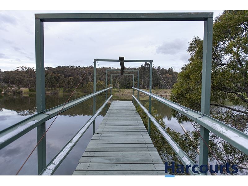 37 Cemetery Road, Trafalgar East VIC 3824