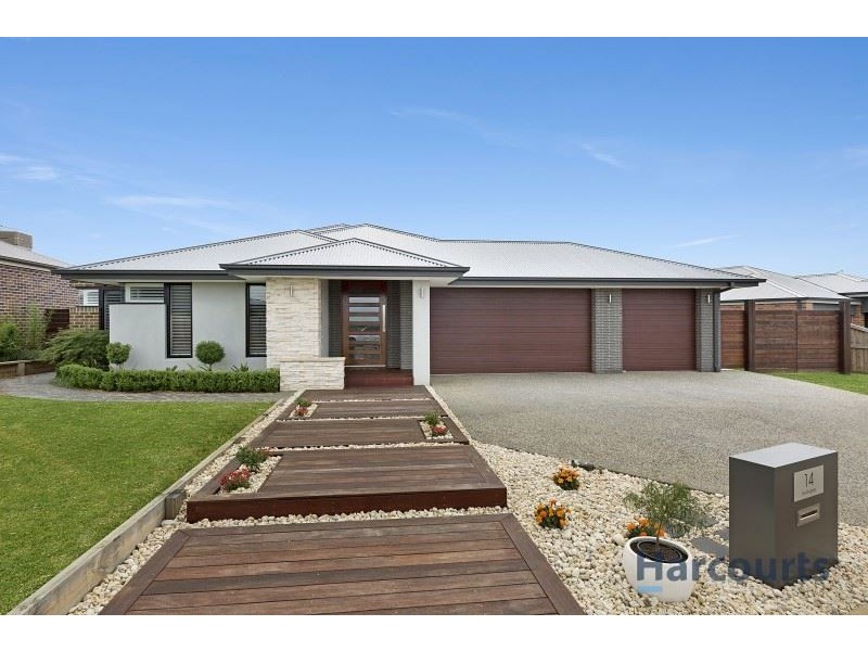 14 Huntingfield Drive, Warragul VIC 3820