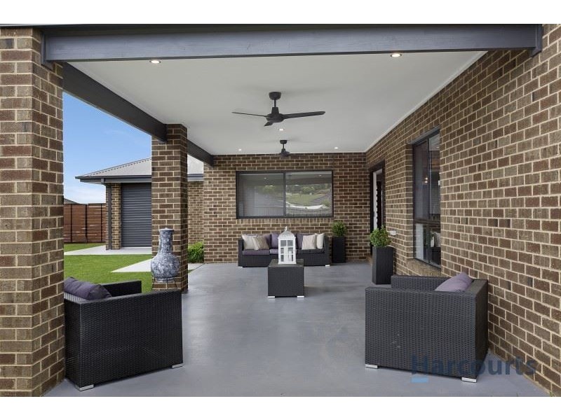 14 Huntingfield Drive, Warragul VIC 3820