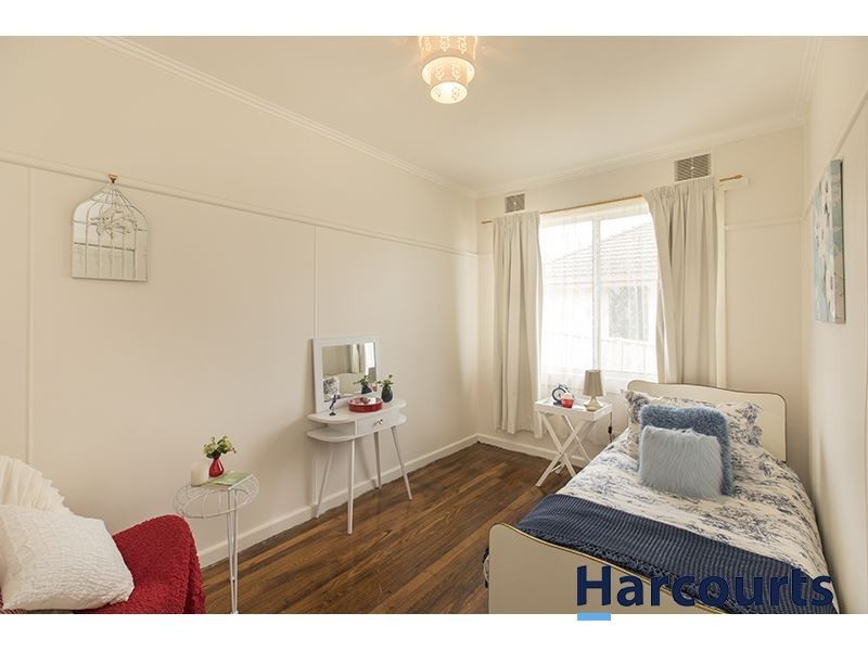 12 Dunn Street, Warragul VIC 3820