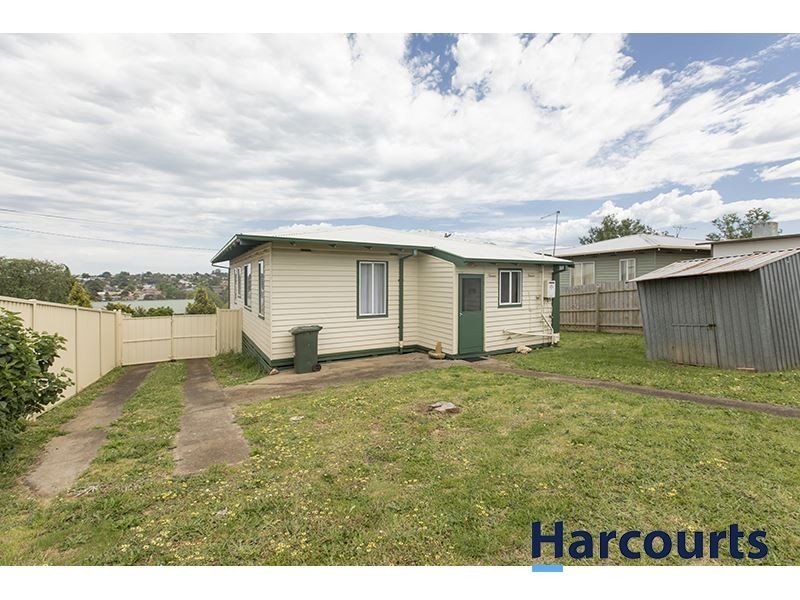 12 Dunn Street, Warragul VIC 3820