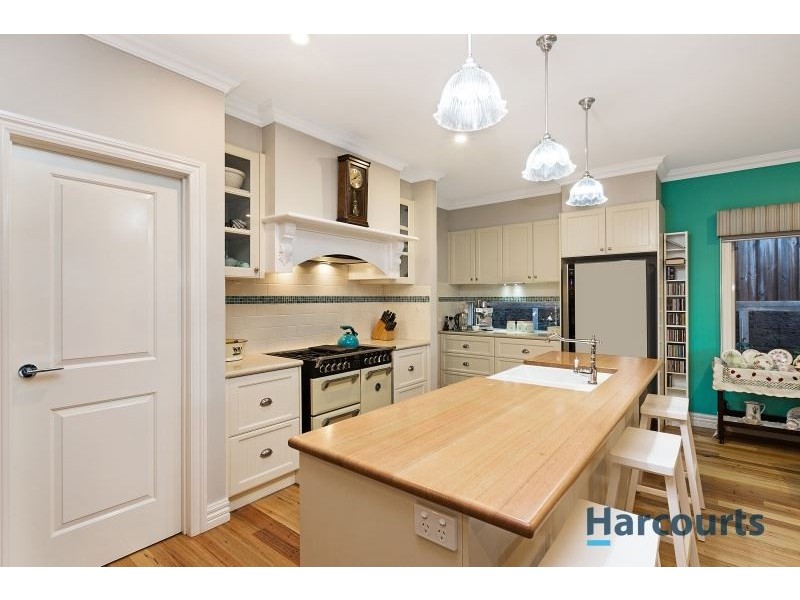 6 Tenterfield Avenue, Warragul VIC 3820