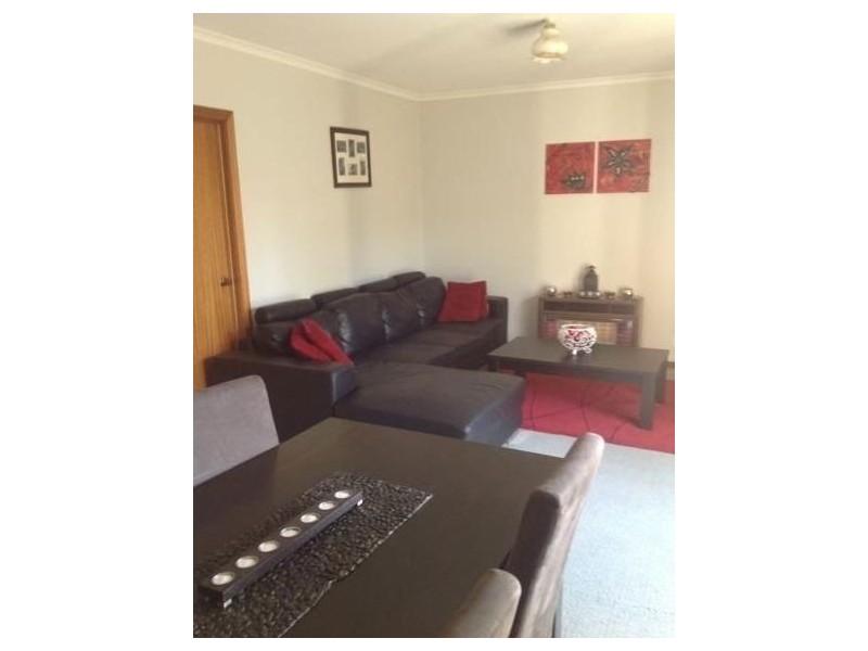 2 108 North Road, Warragul VIC 3820