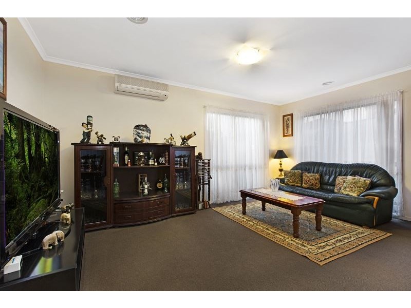 25 Kimberley Grove, Pakenham VIC 3810