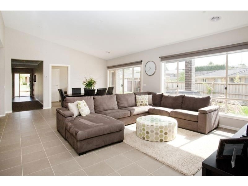 22 McMillan Drive, Warragul VIC 3820