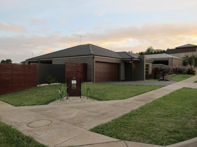 22 McMillan Drive, Warragul VIC 3820