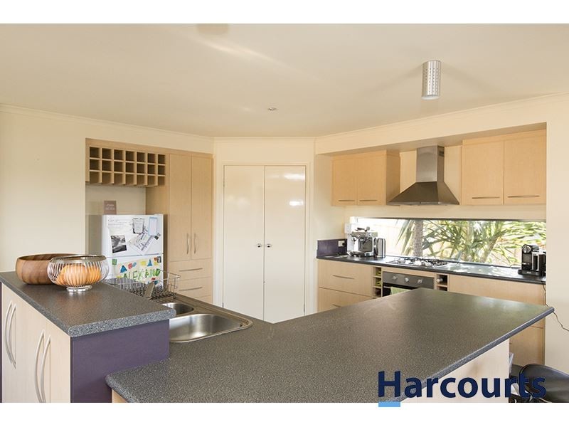 11 Nicolas Court, Warragul VIC 3820