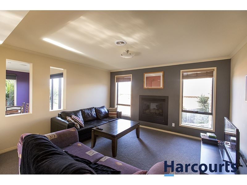 11 Nicolas Court, Warragul VIC 3820