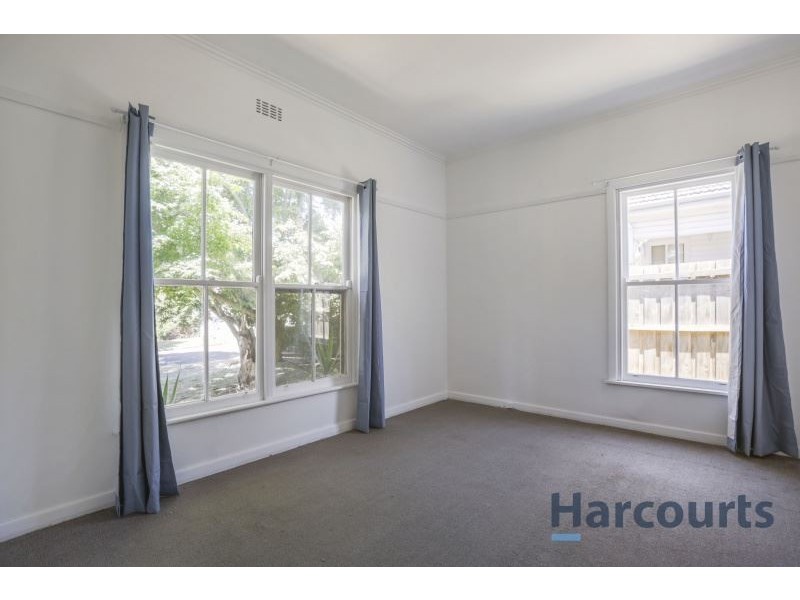 7 Centre Avenue, Warragul VIC 3820