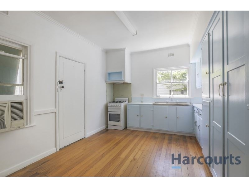 7 Centre Avenue, Warragul VIC 3820