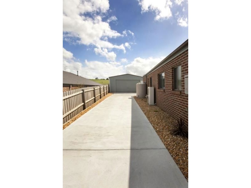 67 Windhaven Drive, Warragul VIC 3820